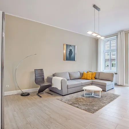 Grunwaldzka, Sun & Snow *